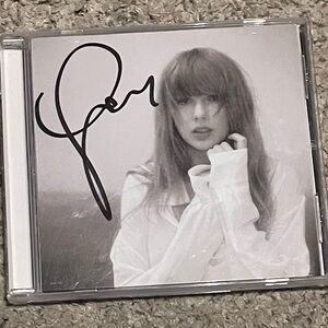 Signed Taylor Swift TTPD CD
